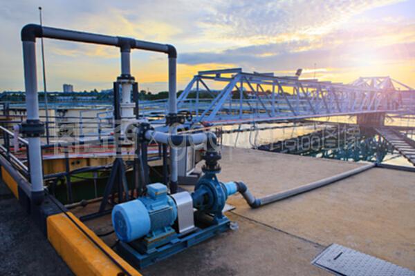 守護城市血脈 大城市自來水工業(yè)的大型水箱與供水系統(tǒng)